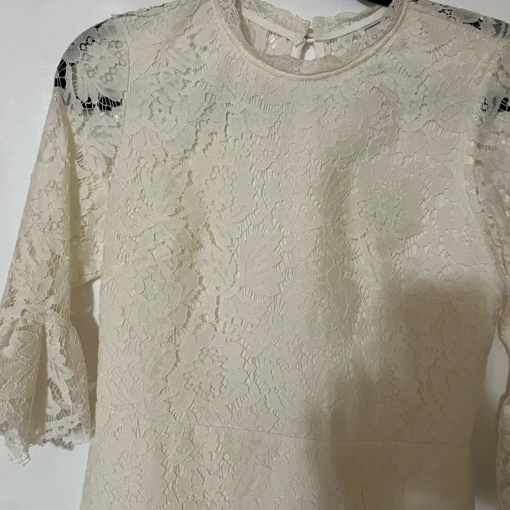 Lisa & Lucy off white lace mini dress, lined in front and bottom, open back - Picture 8 of 9